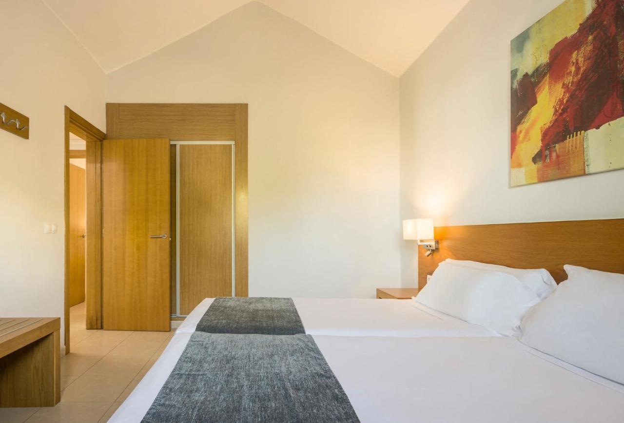 Villa con 2 Camere da Letto (2 Adulti + 2 Bambini)